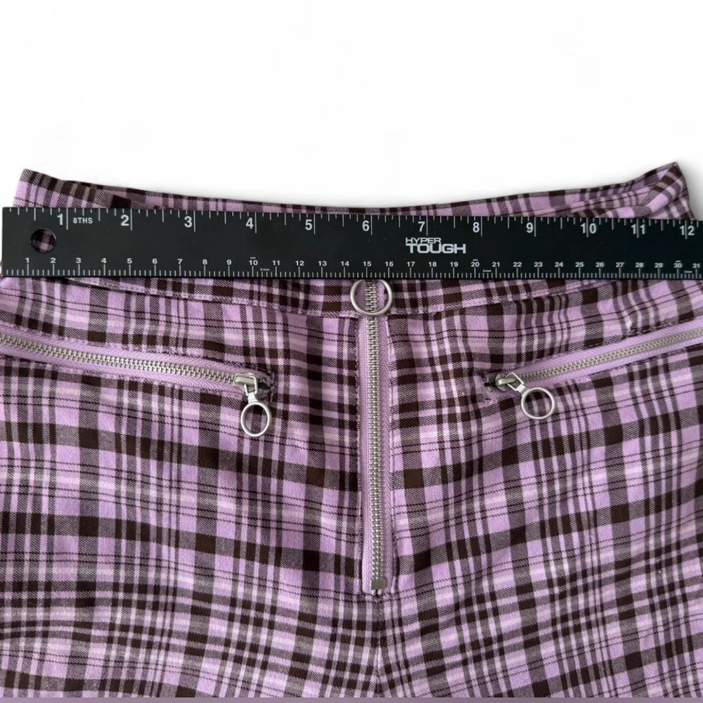 Urban Outfitters Purple Plaid zippered pants | cigarette style pants size 2